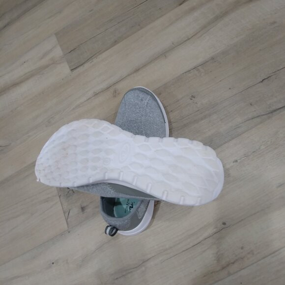 Complete Outfit,Top,Pants & Shoes ,Good Condition - Picture 8 of 9